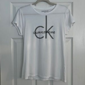 Calvin Klein Signature logo Tshirt